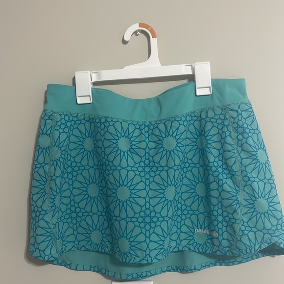 Patagonia Athletic Skort Mandala Pattern - Picture 2 of 5
